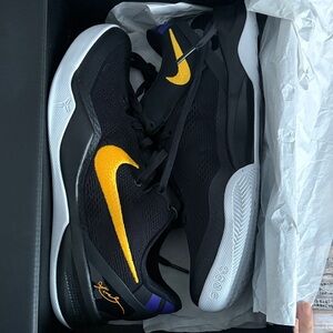 Nike Kobe VIII Protro Black and Gold Sneakers size mens 8.5 NEVER WORN